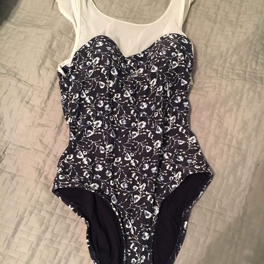 New beautiful one piece suit